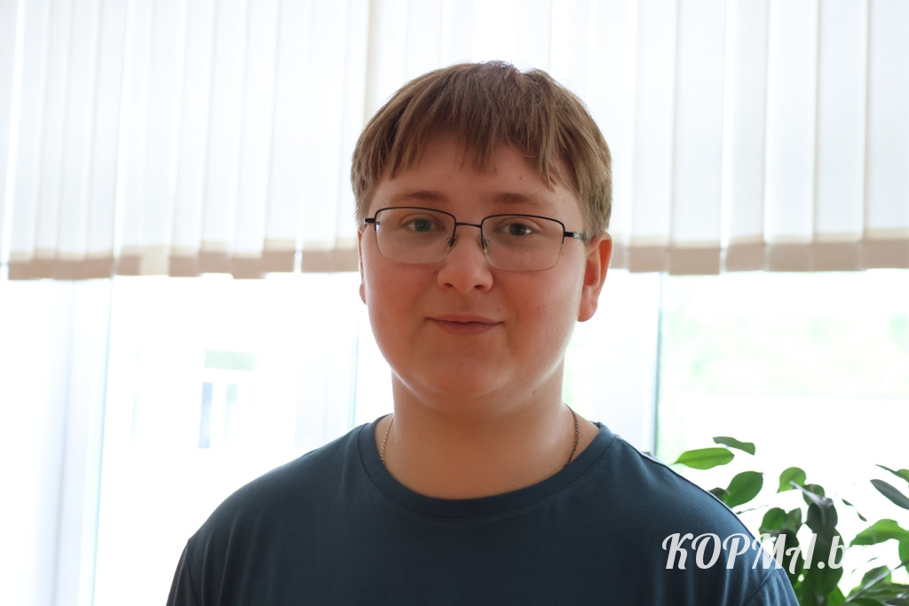 6a10539a25fb7_Bolotkin.JPG 6a10539a25fb7_Bolotkin.JPG